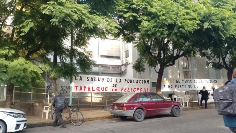 Contaminacin en el arroyo: protesta en Coopelectric